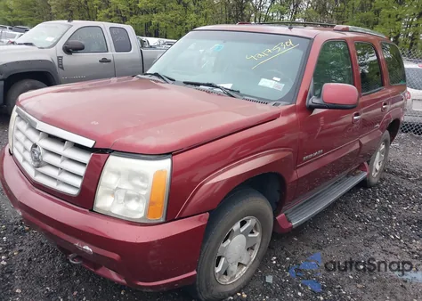 2002 Cadillac Escalade Standard z USA, uszkodzony, nr VIN 1GYEK63N02R181880